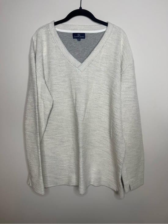 Lauren James Other - Lauren James Men’s V-Neck Sweater in Light Gray Heather